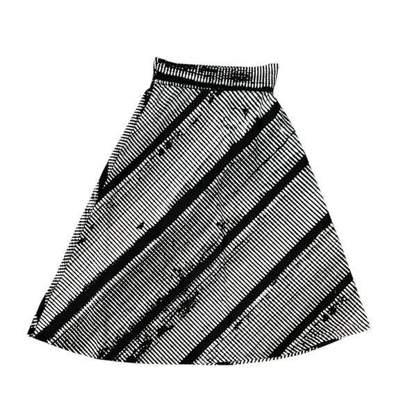 Sunny Leigh Women's Asymmetrical Hem Midi Skirt Sz Small Black White Slinky Knit - Picture 1 of 9